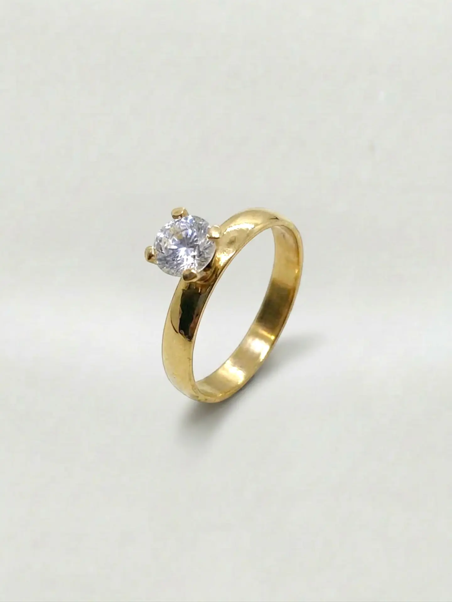 Anillo Solitario Esplendor Ancho Circón Oro 18k 4