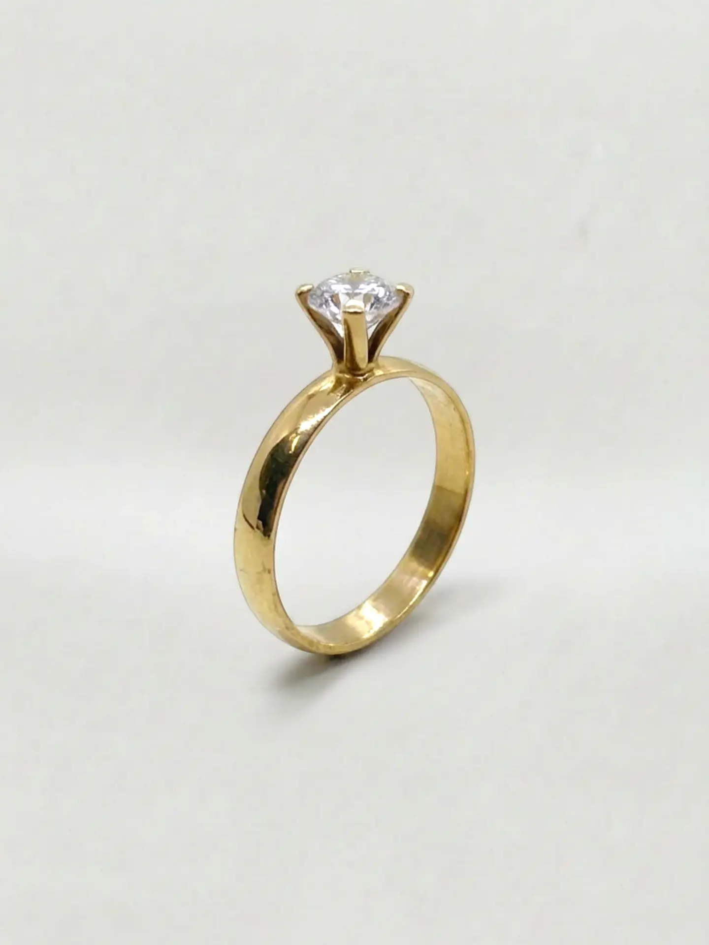 Anillo Solitario Esplendor Ancho Circón Oro 18k 5