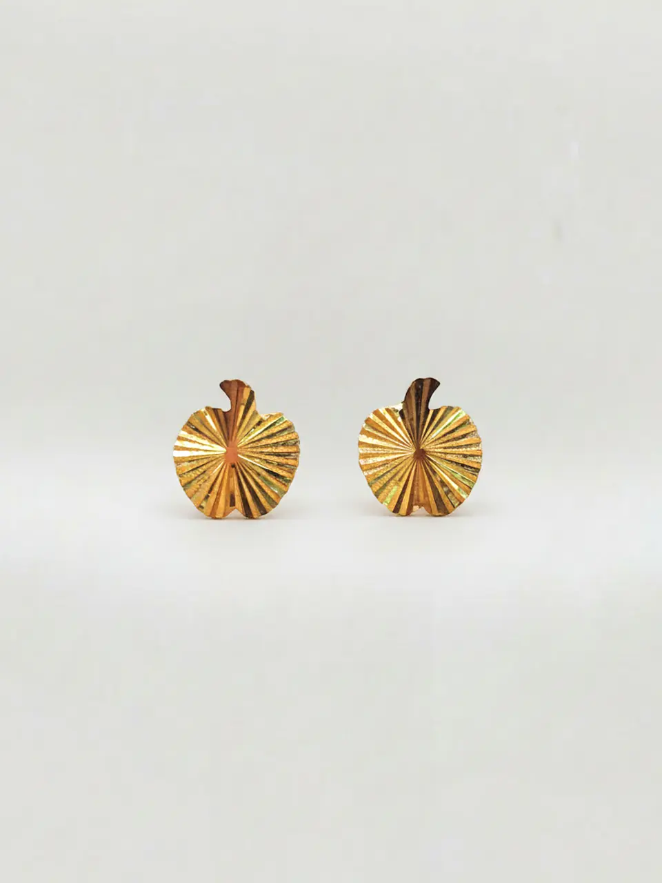 Aros Manzana de la Suerte Satín Grande Oro 18k 1