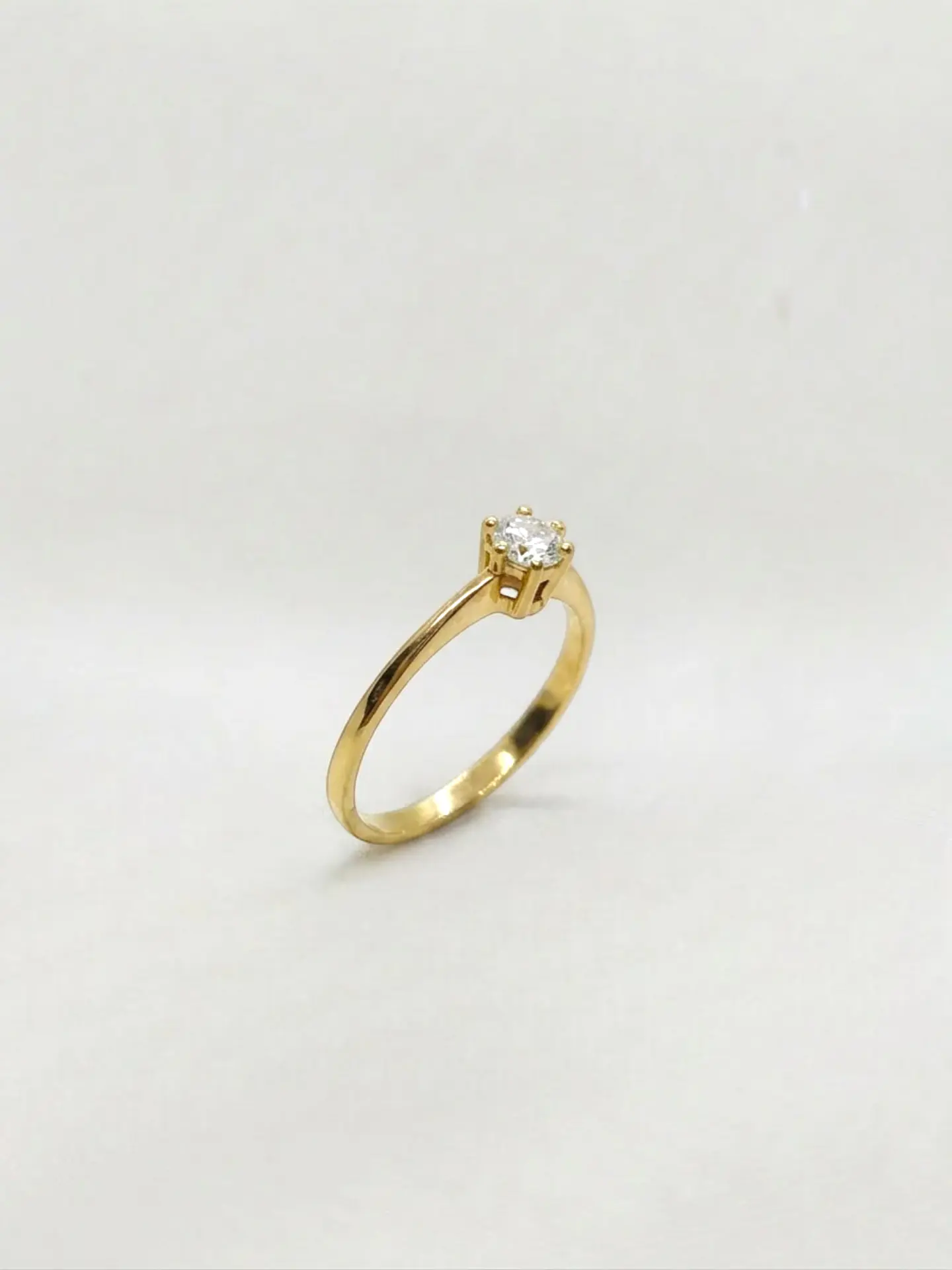 Anillo Solitario Corazón de Brillo Circón Oro 18k 3