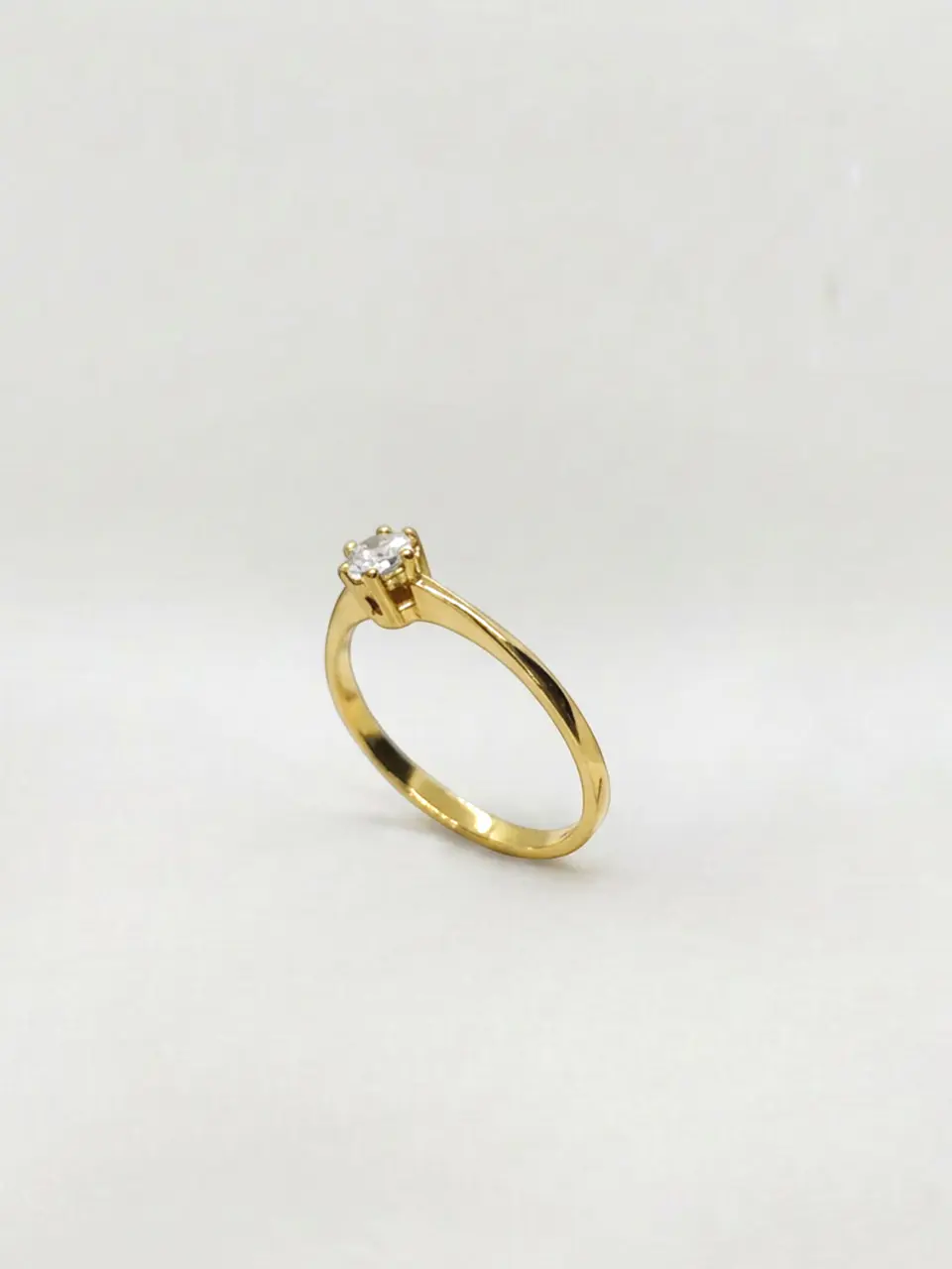 Anillo Solitario Corazón de Brillo Circón Oro 18k 2