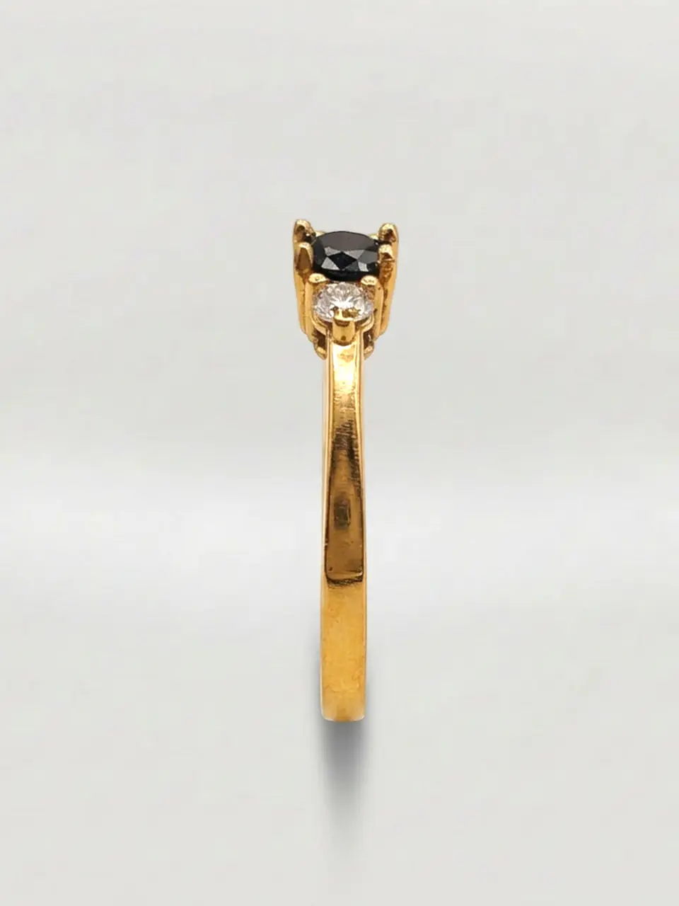 Anillo Princesa Ónix y Circones Oro 18k 7
