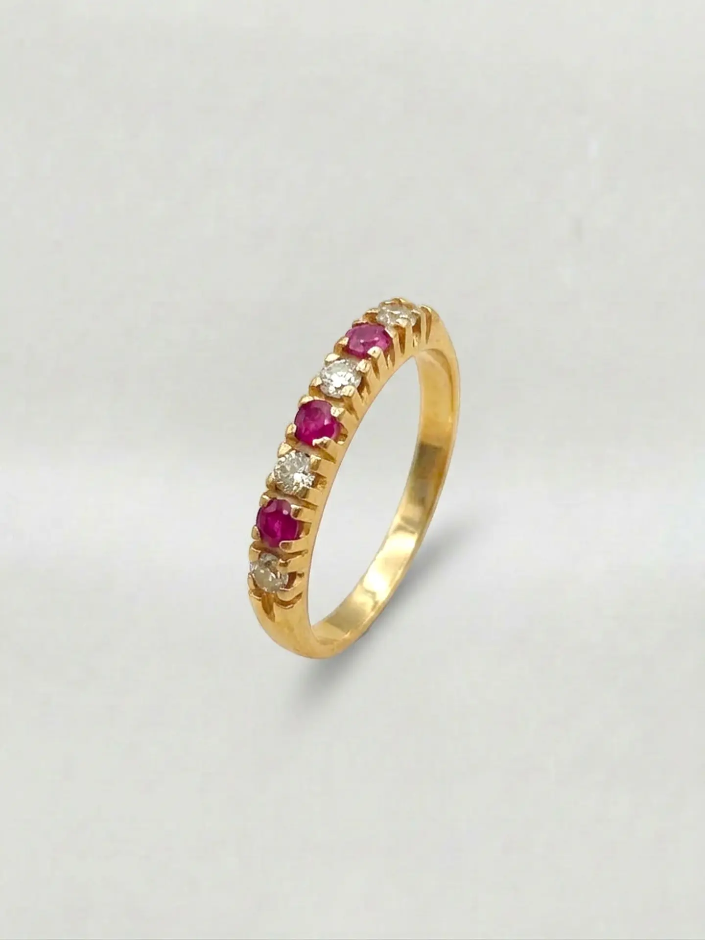 Anillo Medio Cintillo Pasión de Rubí y Circones Oro 18k 4