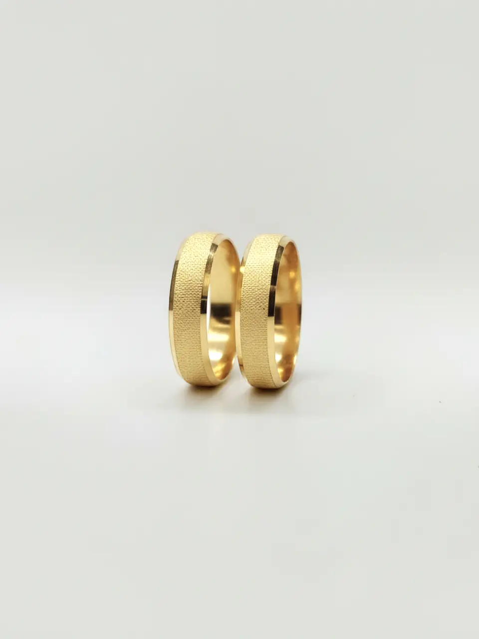 Argollas Nupciales Destello Eterno 5 mm Oro 18k 2