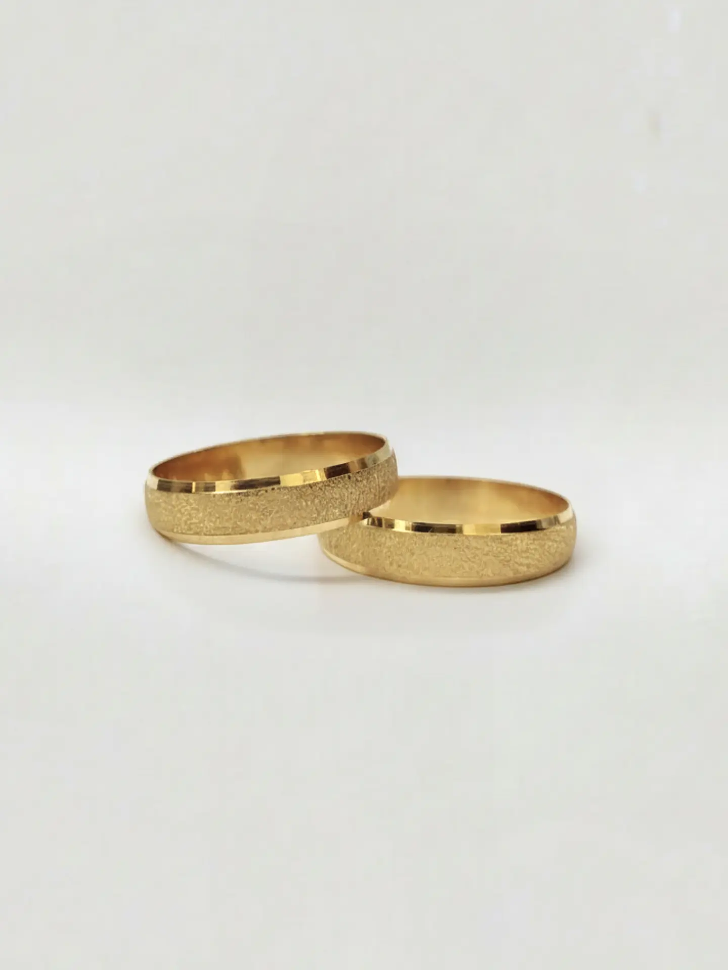 Argollas Nupciales Destello Eterno 5 mm Oro 18k 1