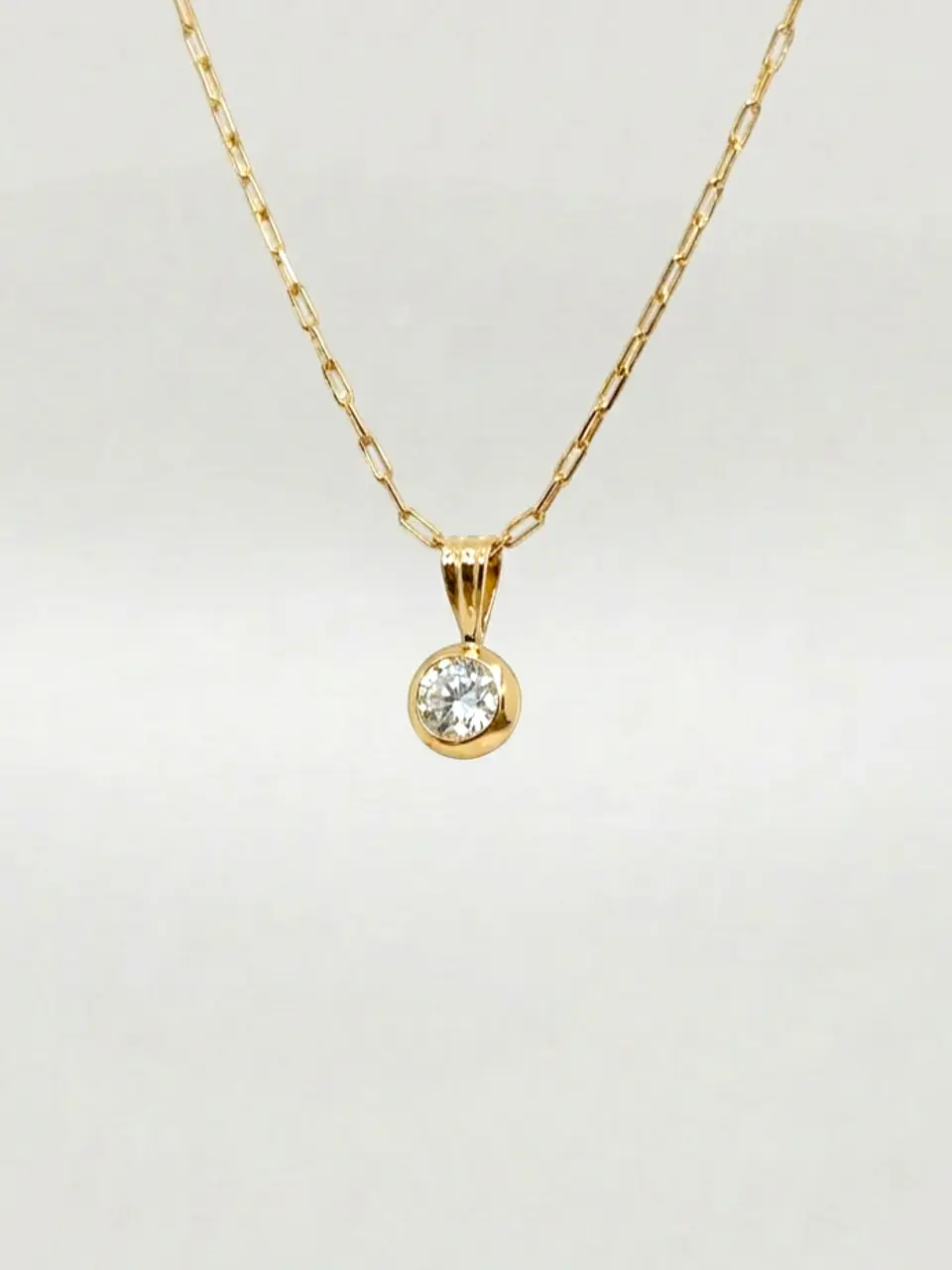 Cadena Esencia con Punto de Luz Circón Oro 18k 2