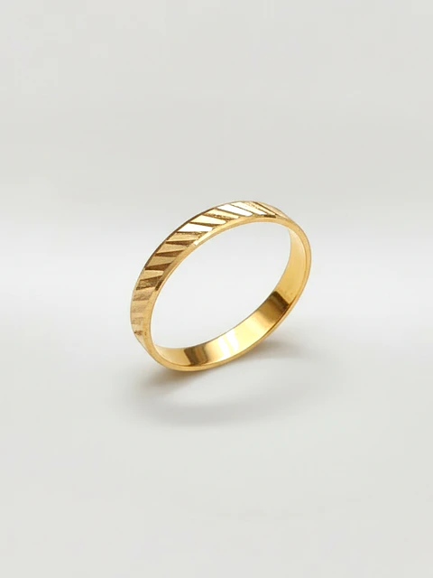 Anillo Ilusión Diagonal Minimalista Oro 18k