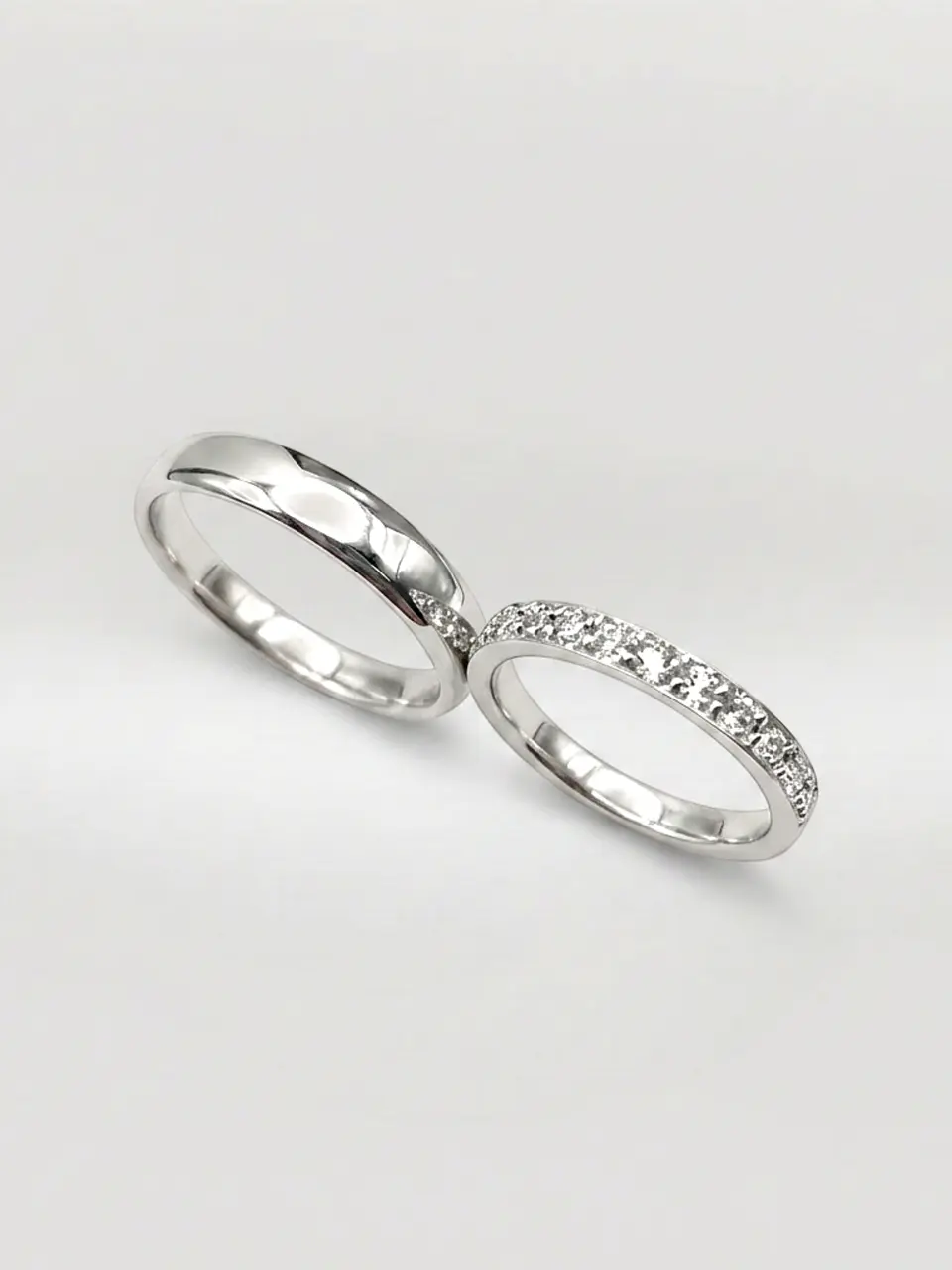 Argollas Estilo Inglés y Cintillo Nupcial Oro Blanco 18k 4