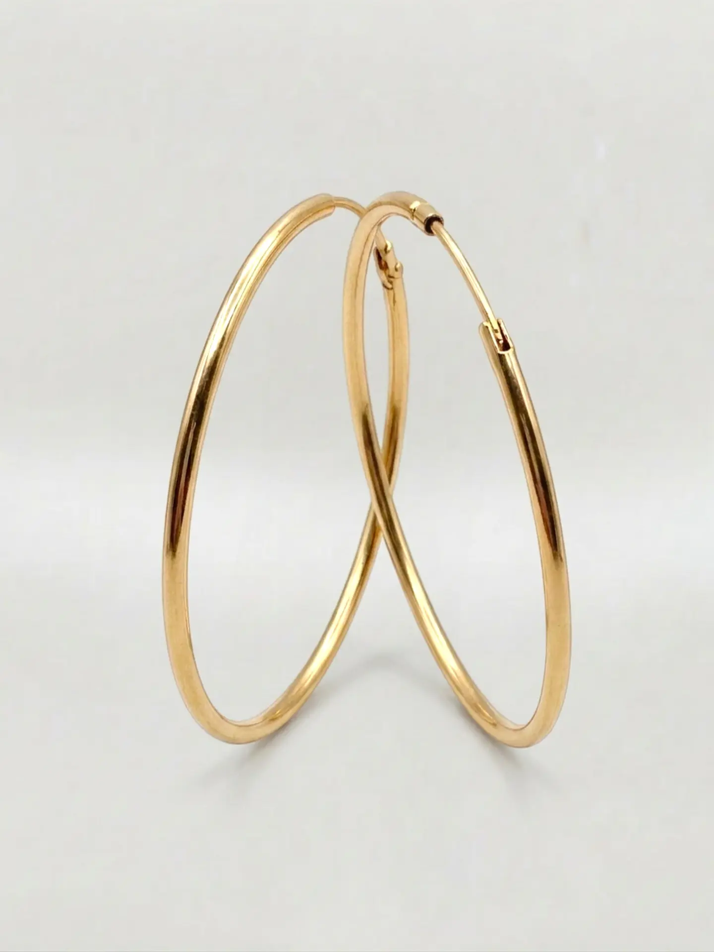 Argollas Tubulares Majestuosas Oro 18k 4