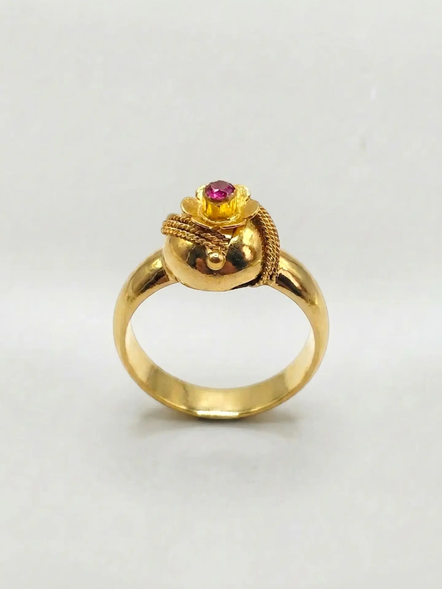 Anillo Chevalier Tradición Rubí Oro 18k 4