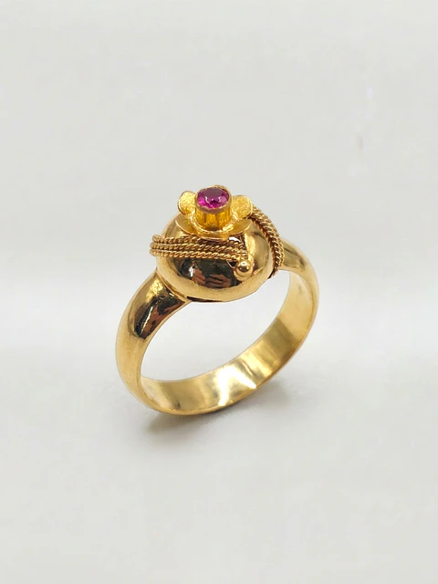 Anillo Chevalier Tradición Rubí Oro 18k