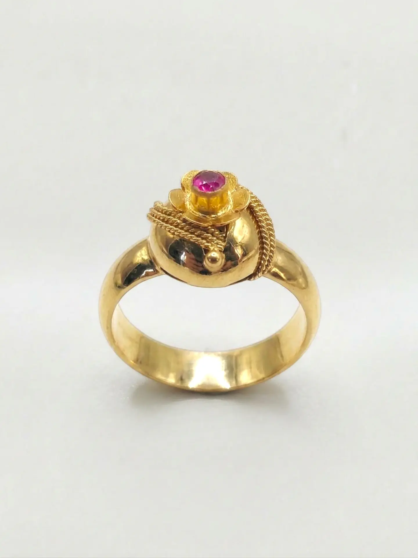 Anillo Chevalier Tradición Rubí Oro 18k 1