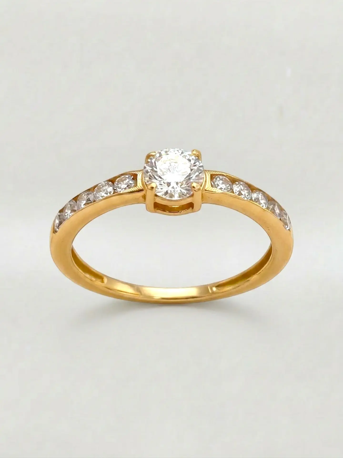 Anillo Medio Cintillo Duquesa Circón Oro 18k 1