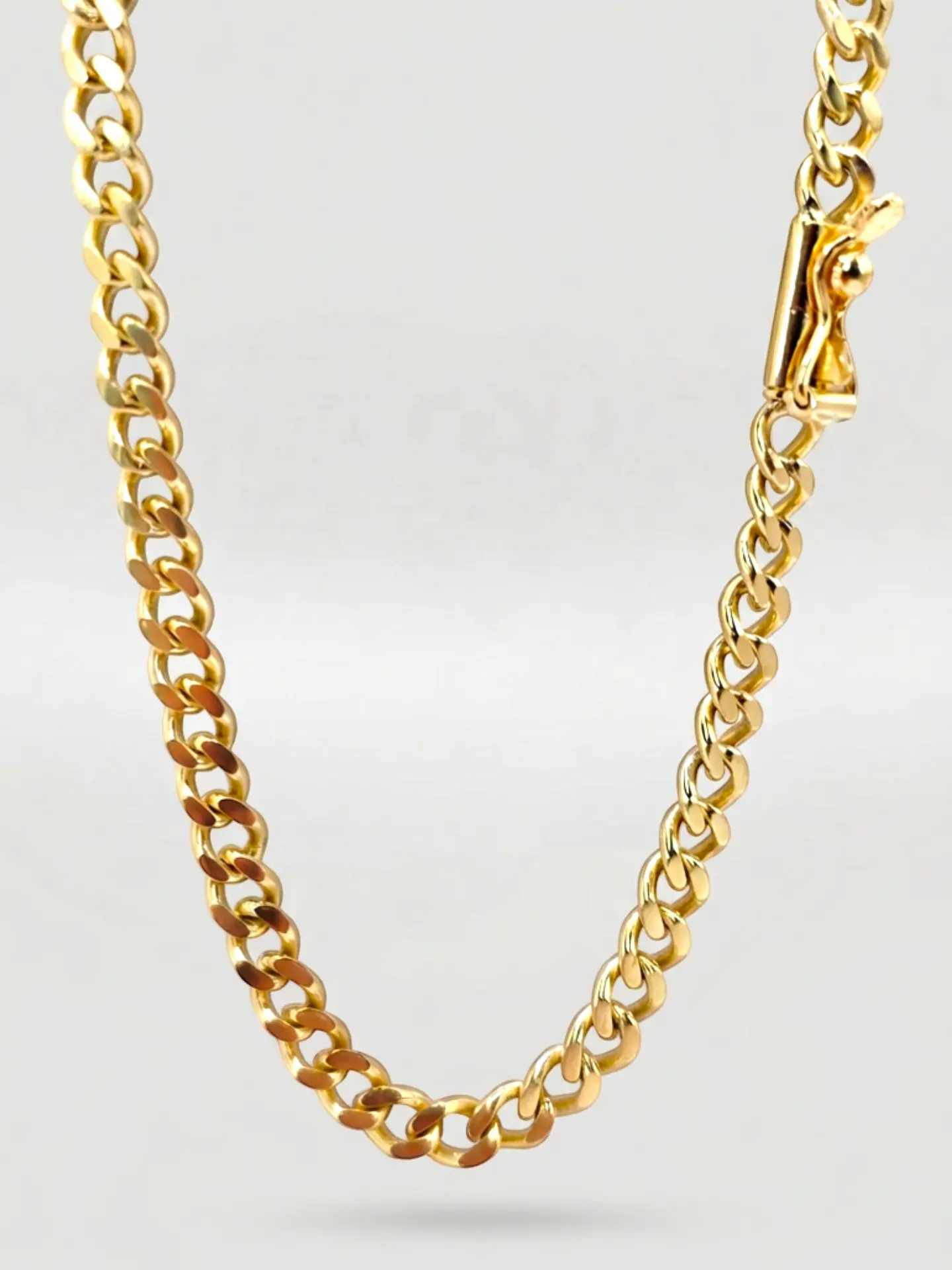 Cadena Grumete Majestuosa Extra Larga Oro 18k 2