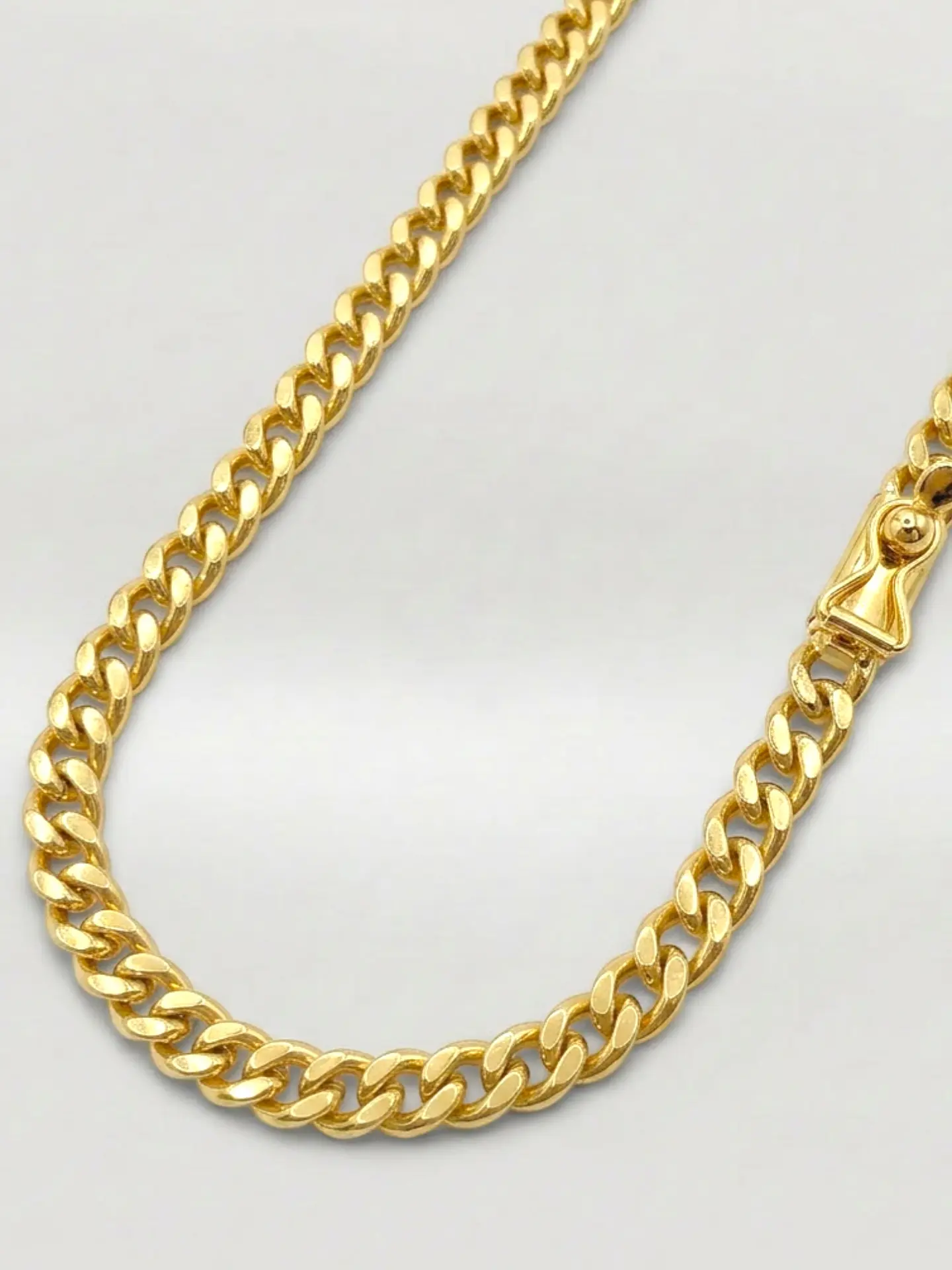 Cadena Grumete Majestuosa Extra Larga Oro 18k 5