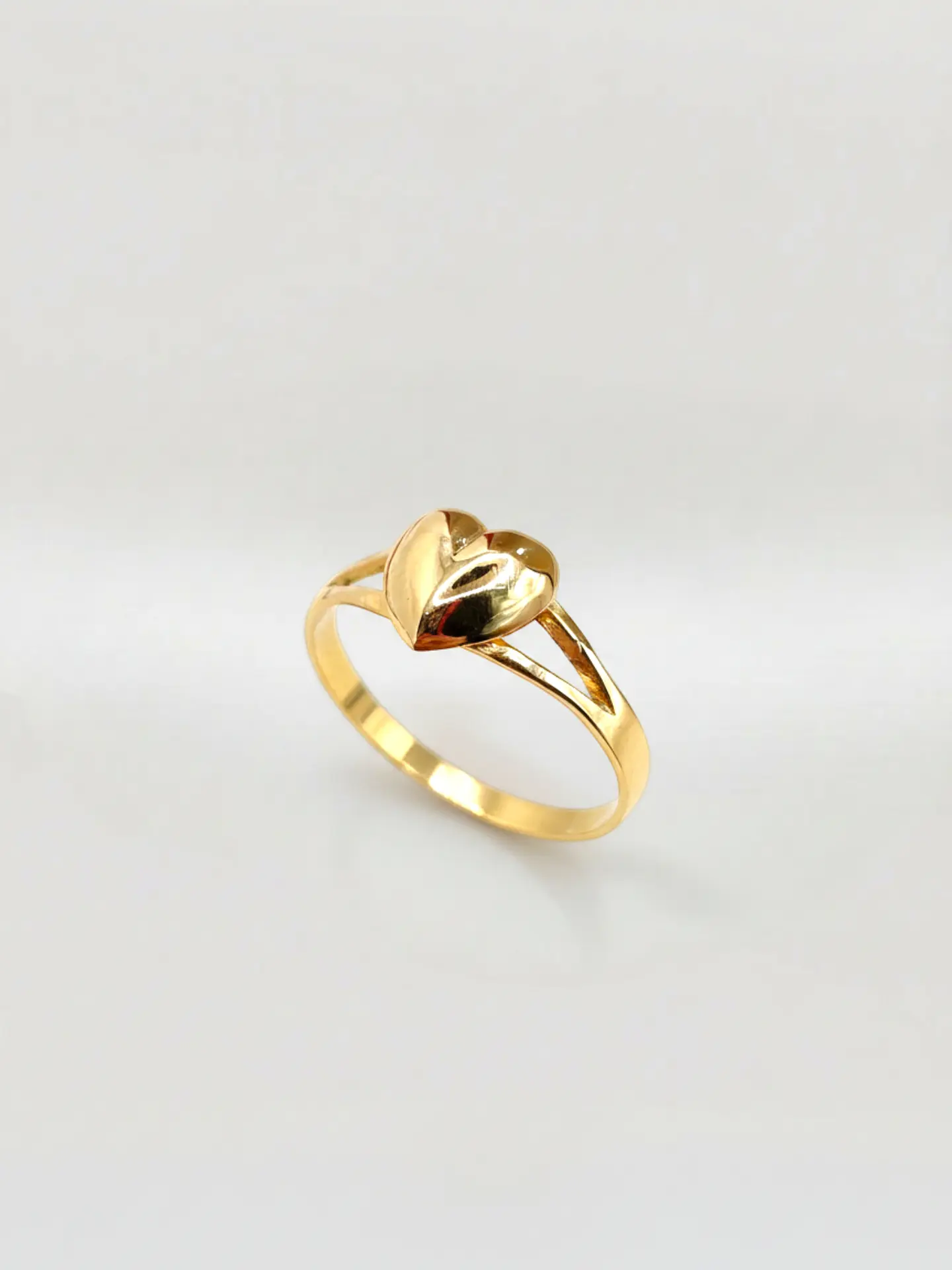 Anillo Corazón de Amor Esencial Oro 18k 2