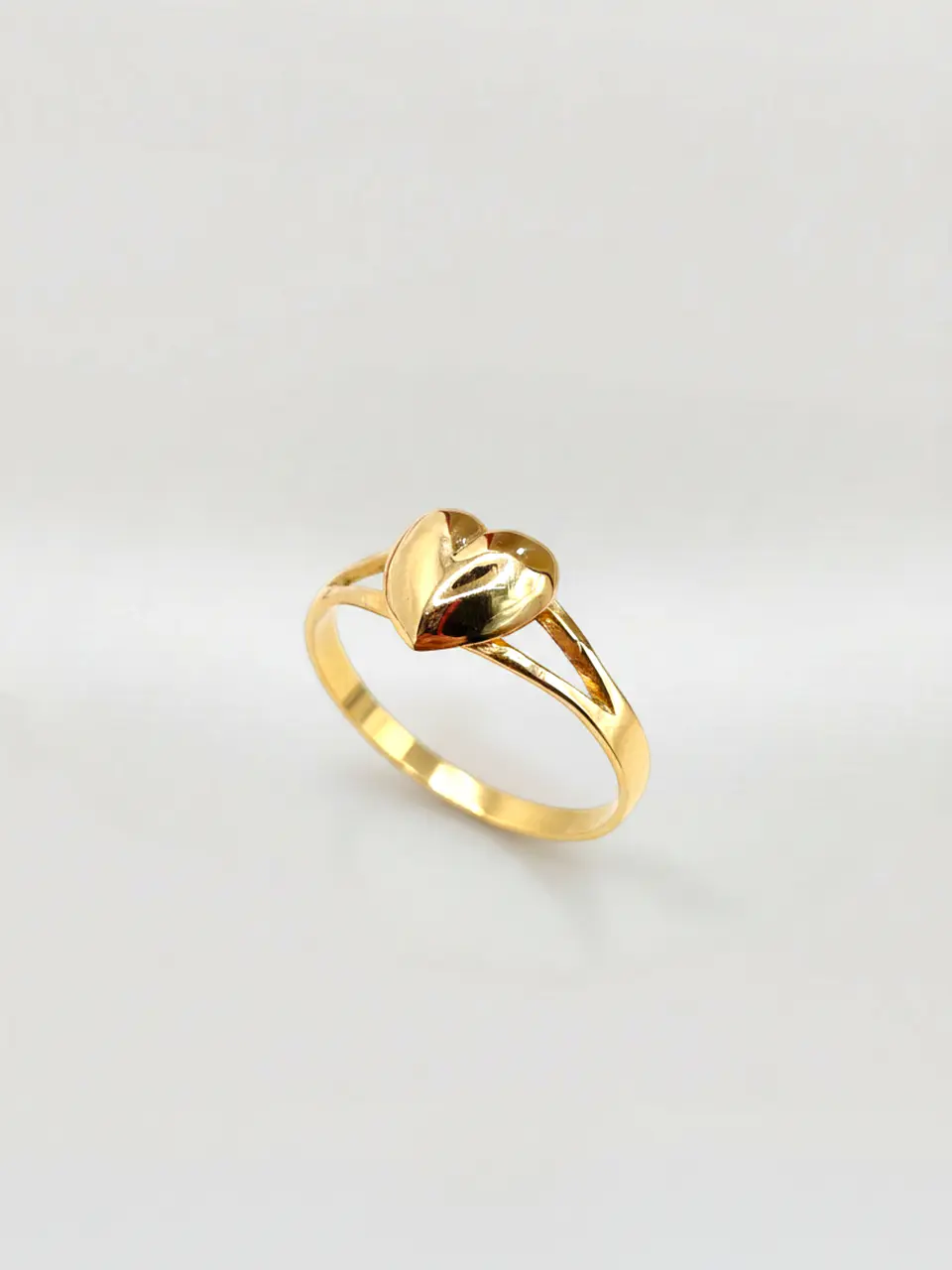 Anillo Corazón de Amor Esencial Oro 18k 2