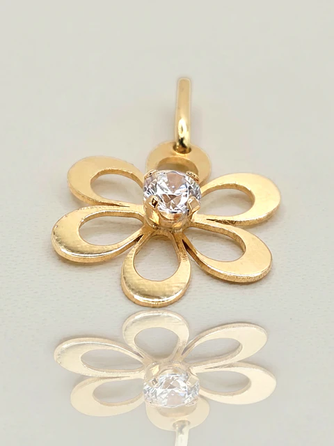 Colgante Margarita de Mayo Circón Oro 18k