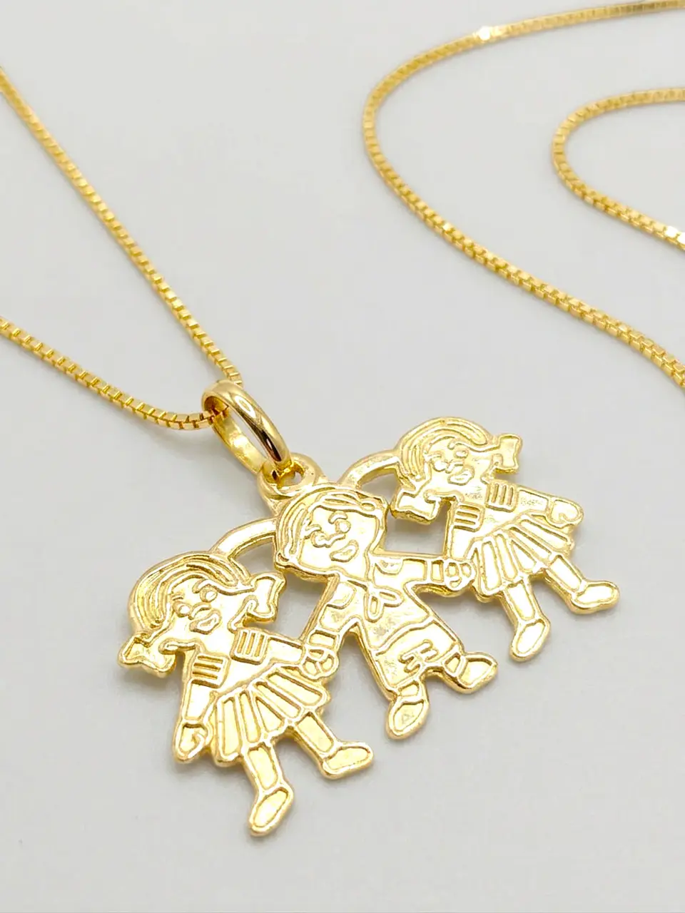 Cadena Ternura Familiar Tres Niños Oro 18k 5
