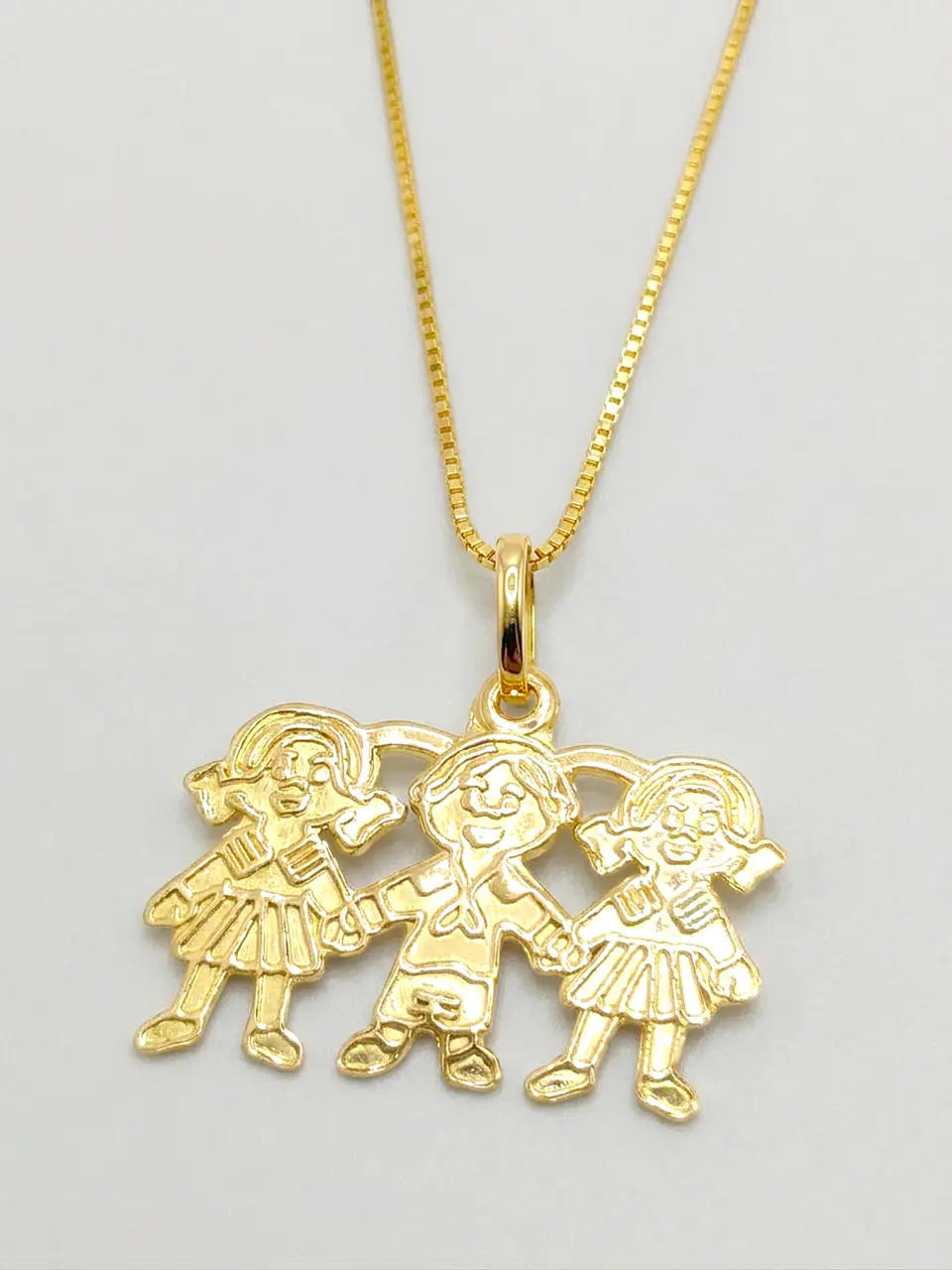 Cadena Ternura Familiar Tres Niños Oro 18k 6