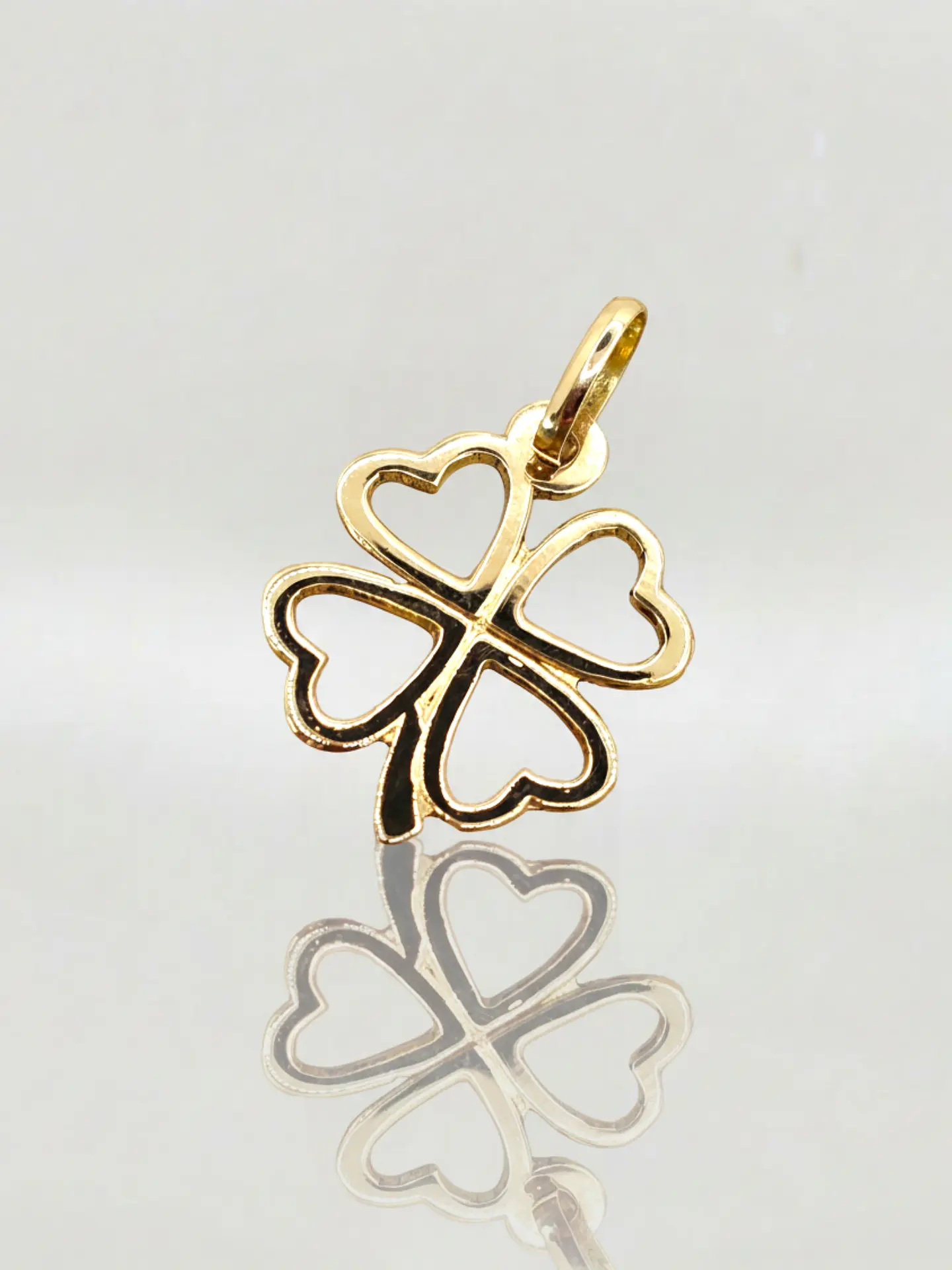 Colgante Trébol de la Suerte Oro 18k 2