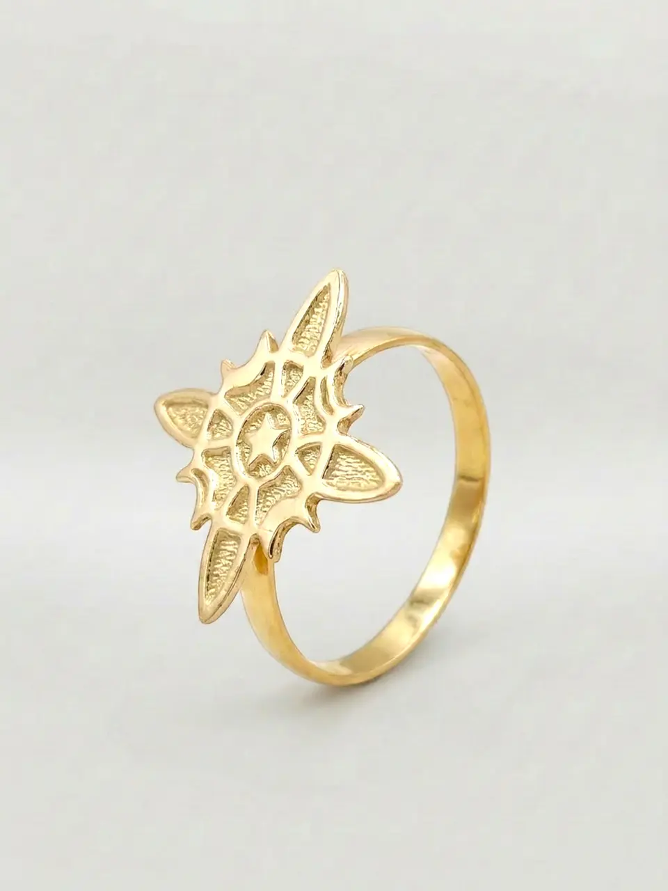 Anillo Amuleto Nudo de Bruja Macizo Oro 18k 5