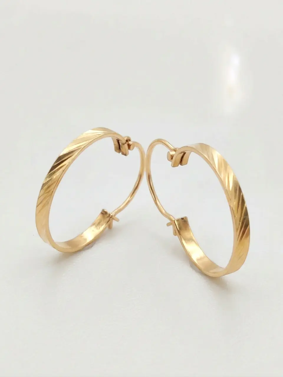 Aros Argolla Satín Majestuosa Oro 18k 2