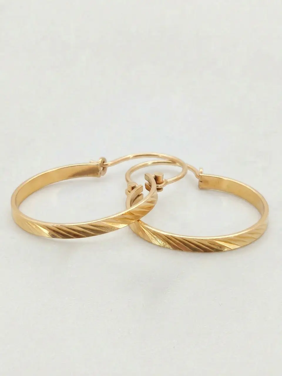 Aros Argolla Satín Majestuosa Oro 18k 1