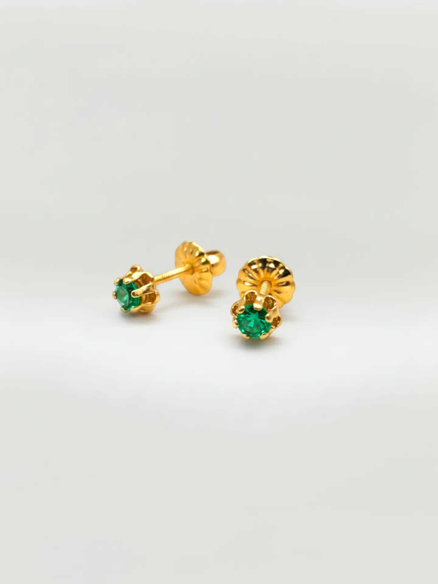 Aros Chatón Italiano Esmeralda Chico Oro 18k 1