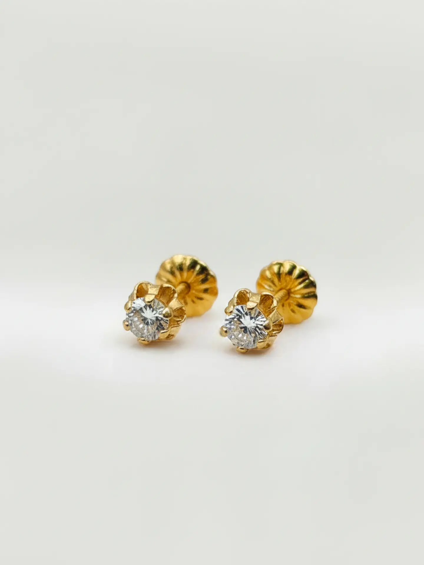 Aros Chatón Italiano Circón Mediano Oro 18k 1