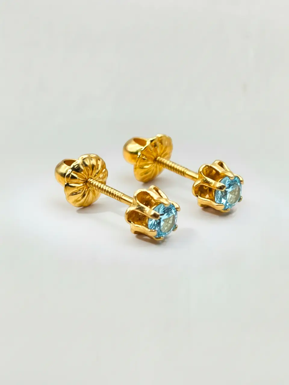 Aros Chatón Italiano Aguamarina Mediano Oro 18k 5