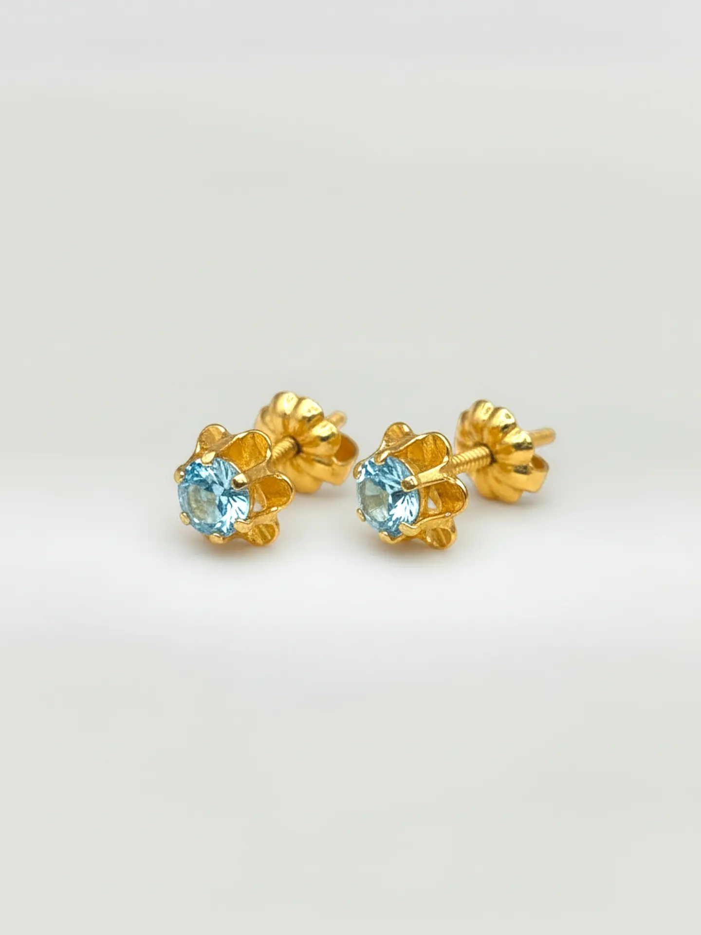 Aros Chatón Italiano Aguamarina Grande Oro 18k 1