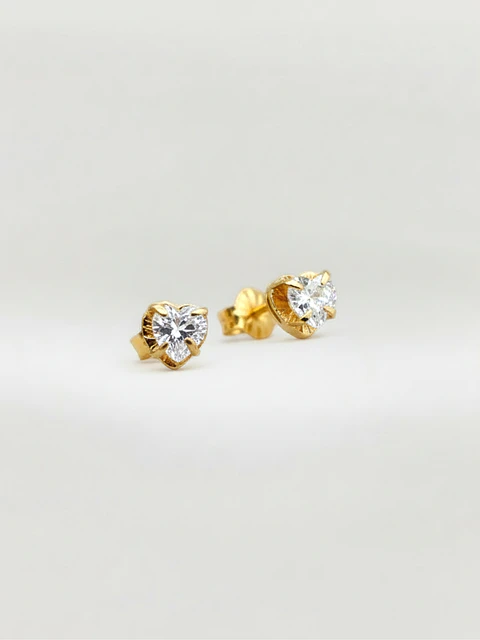 Aros Chatón Corazón de Circón Mediano Oro 18k