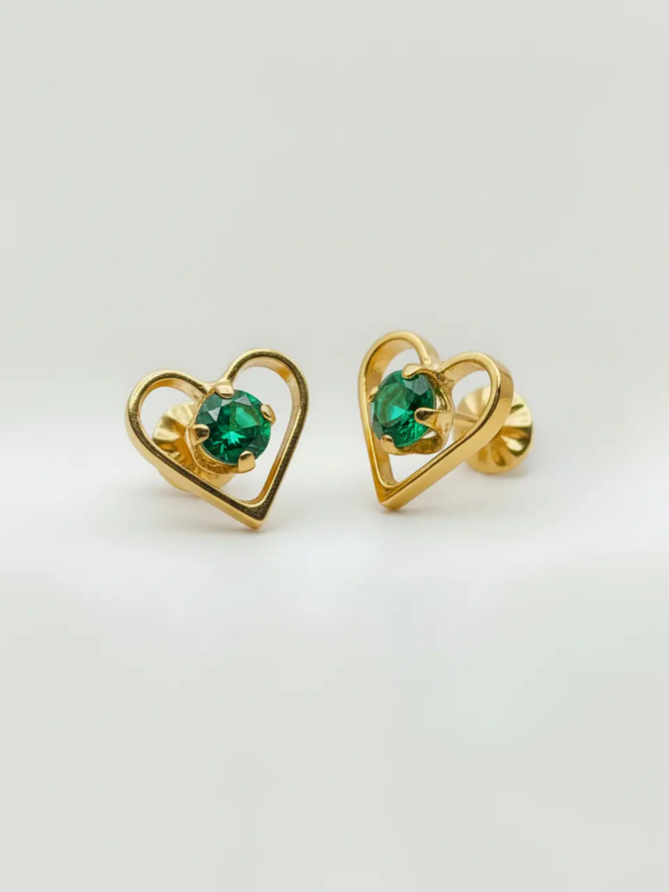 Aros Corazón de Esmeralda Grande Oro 18k 4