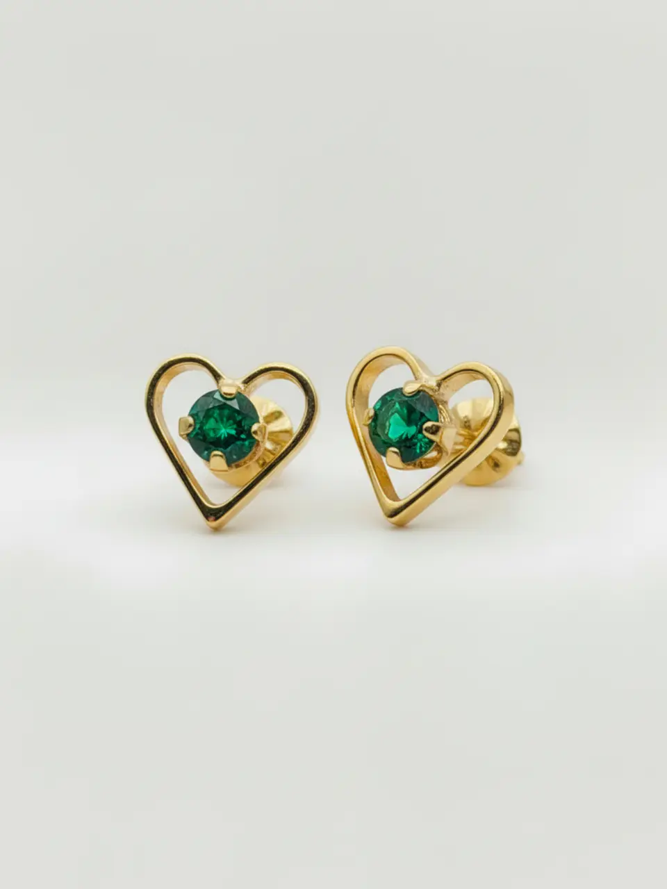 Aros Corazón de Esmeralda Grande Oro 18k 2
