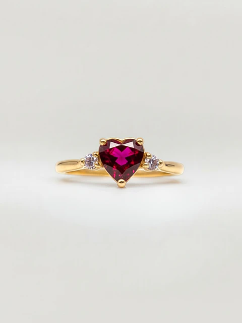 Anillo Princesa Corazón de Rubí y Circones Oro 18k