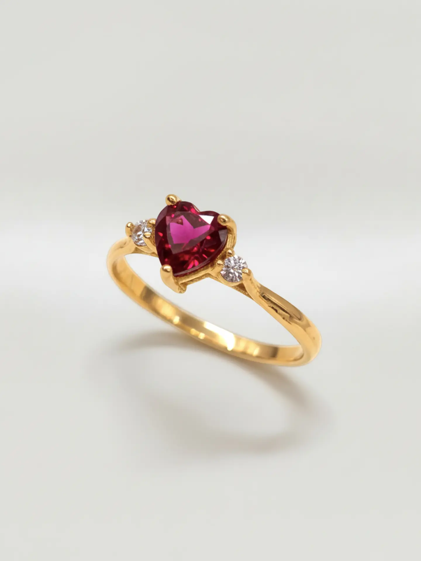 Anillo Princesa Corazón de Rubí y Circones Oro 18k 2
