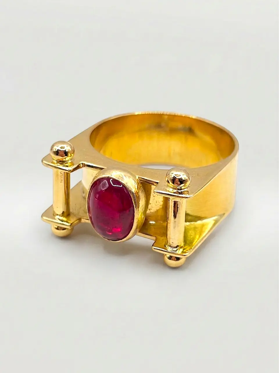 Anillo Reina Charlotte de Rubí Oval Oro 18k 3