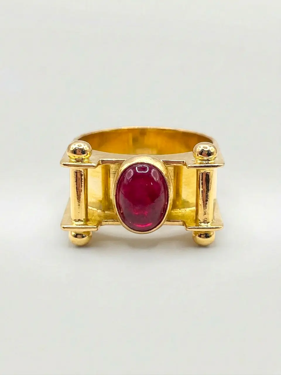 Anillo Reina Charlotte de Rubí Oval Oro 18k 1