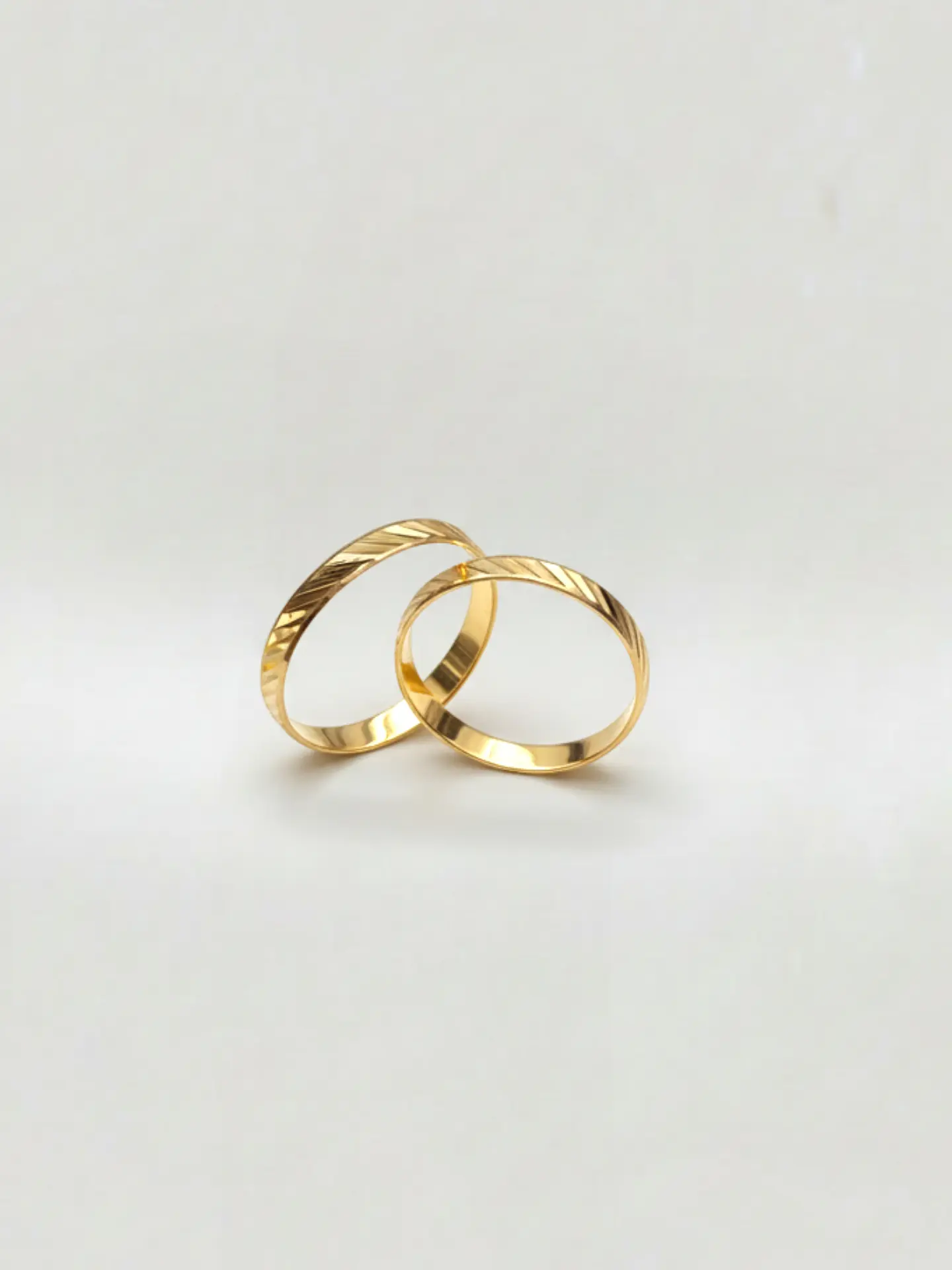 Anillo Ilusiones Tallado Vanguardia Oro 18k 2