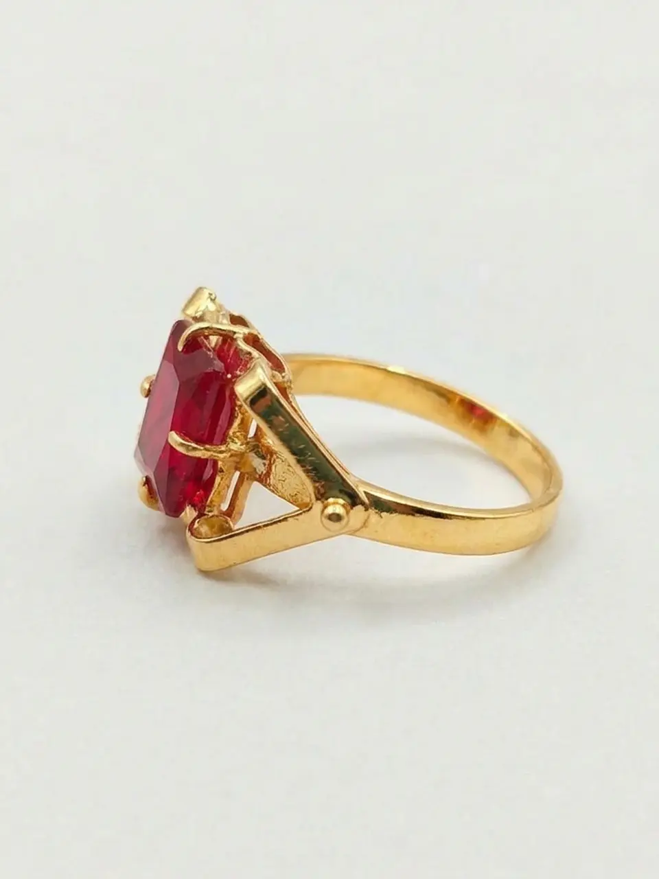 Anillo Chatón Rubí Pasión en Garra Oro 18k 3