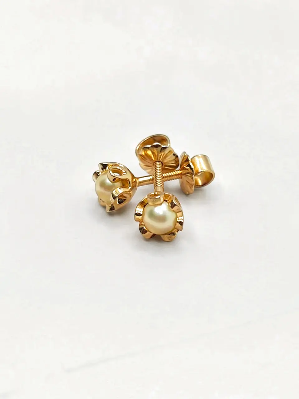 Aros Mi Primera Perla Cultivada Cuello de Gala Mediano Oro 18k 4