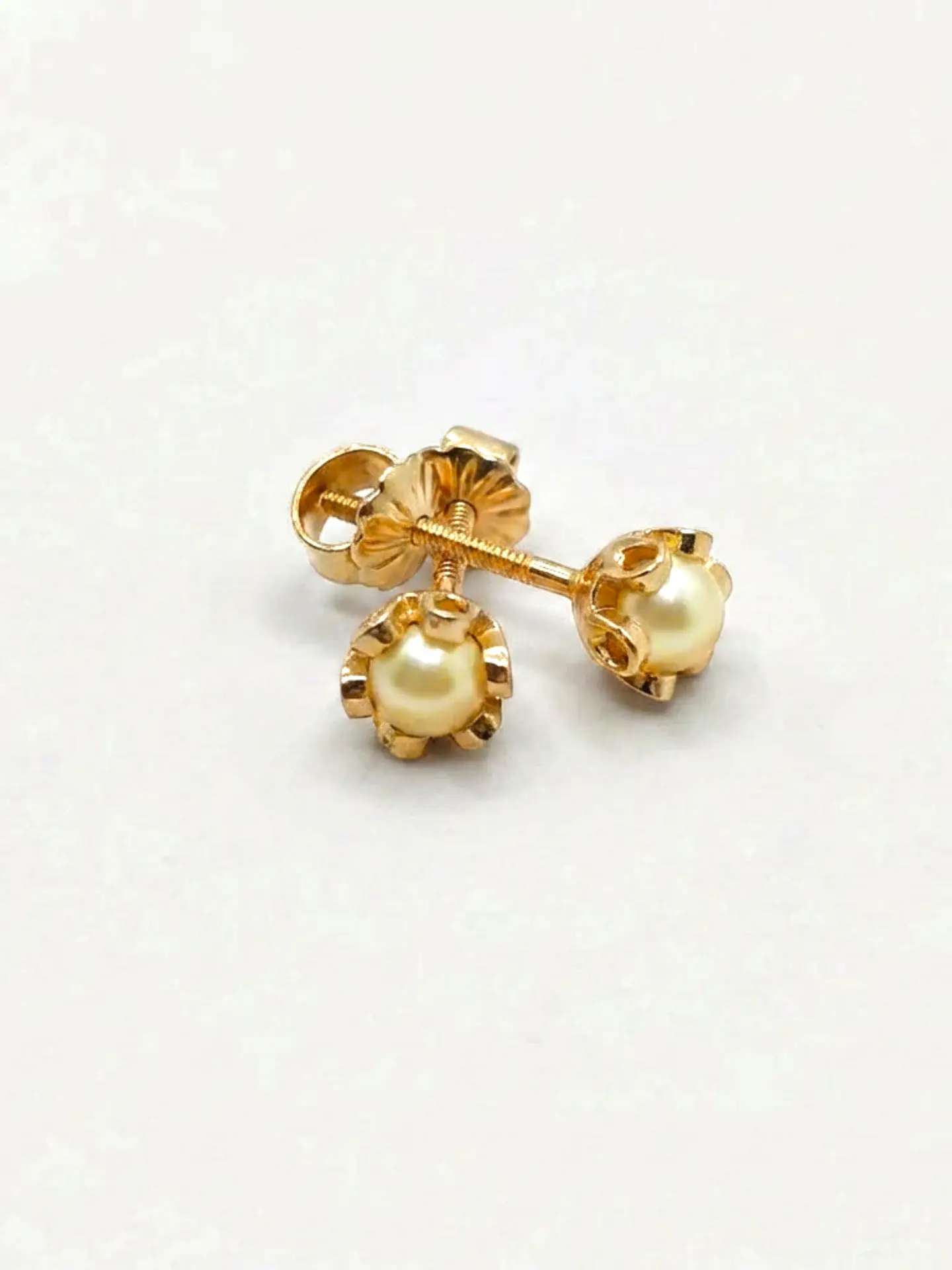 Aros Mi Primera Perla Cultivada Cuello de Gala Mediano Oro 18k 1