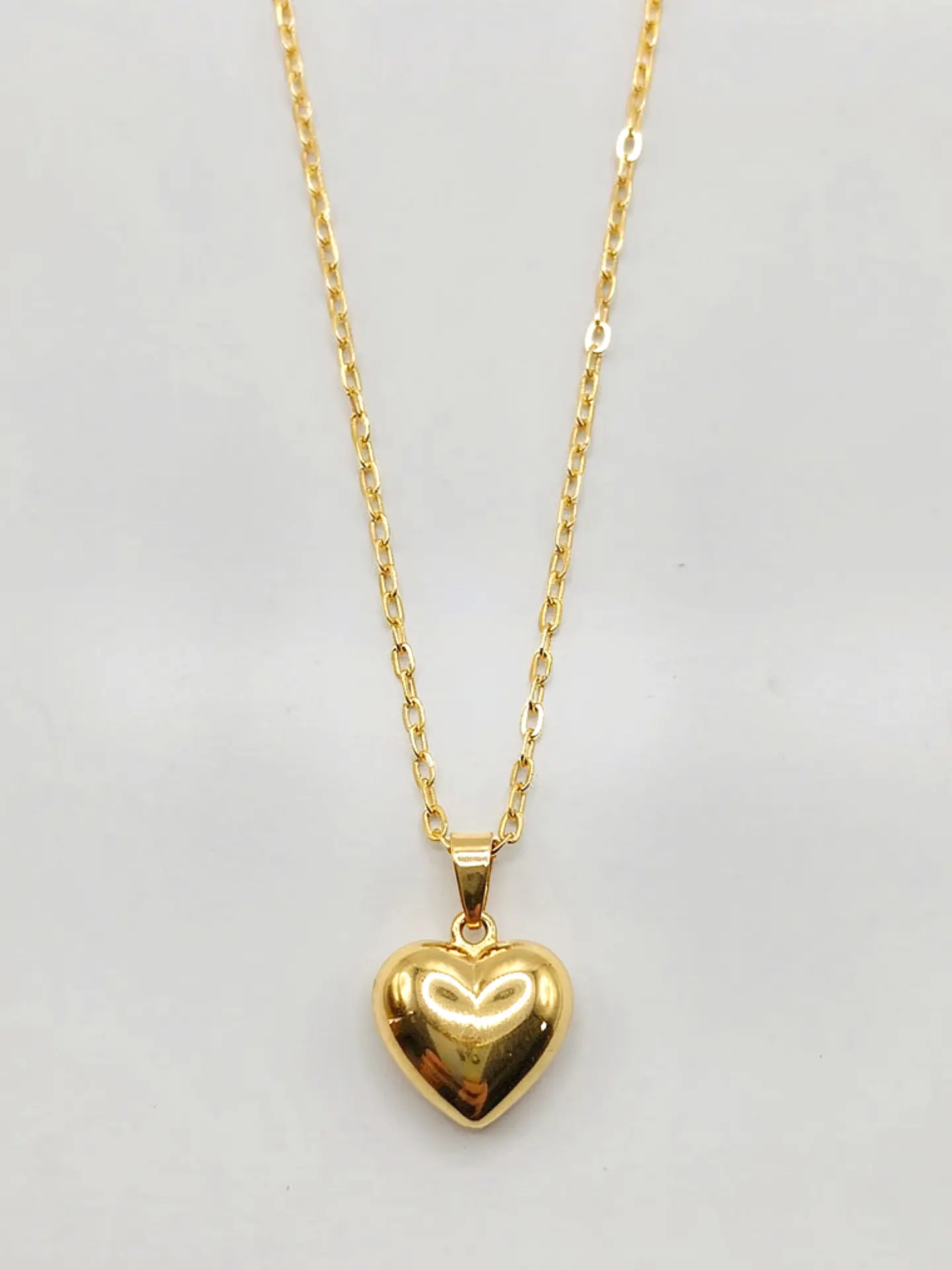 Cadena Corazón en Relieve Majestuoso Oro 18k 1