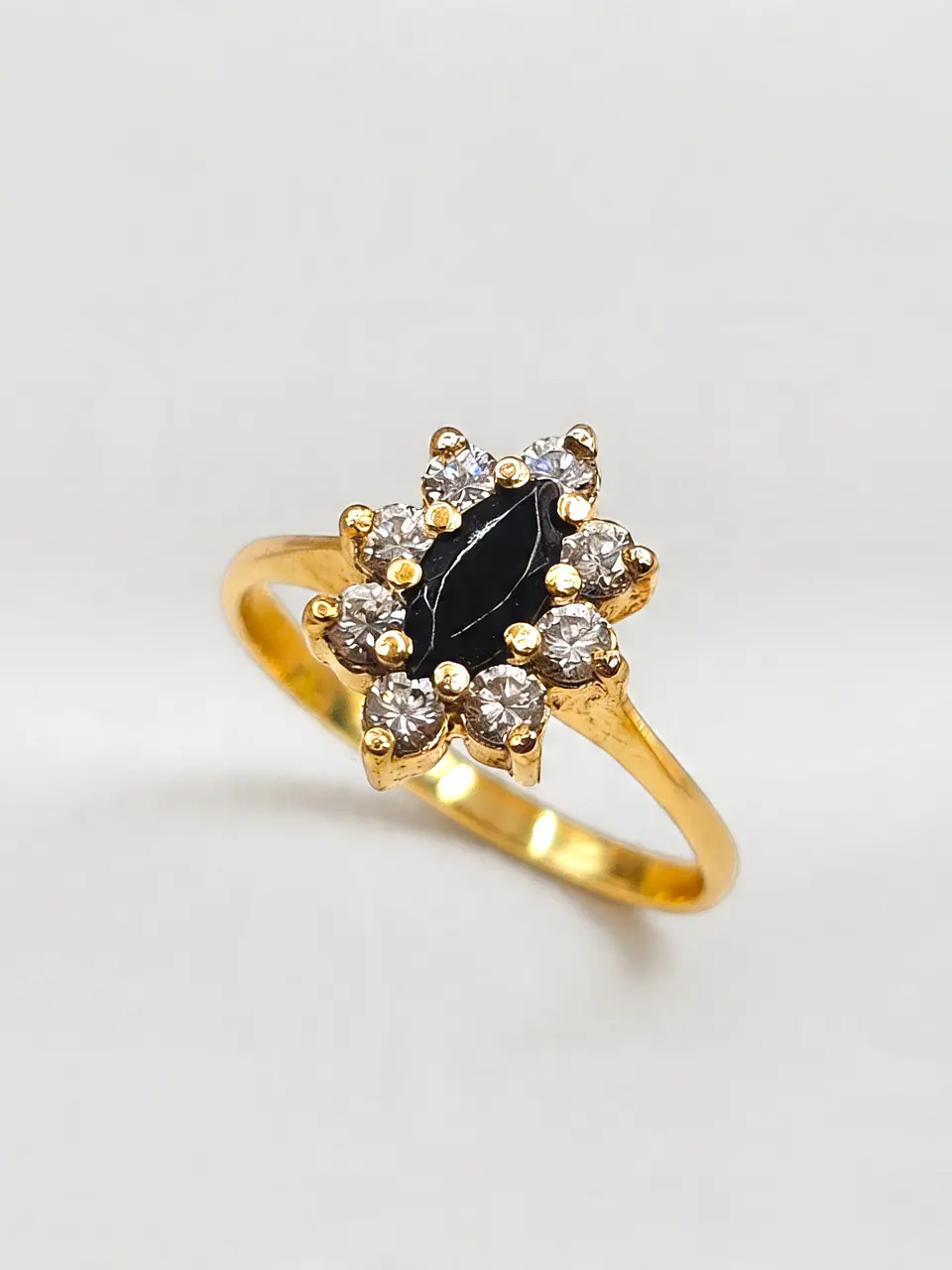 Anillo Lady Misterio de Ónix Oro 18k 6