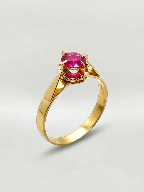 Anillo Chatón Círculo de Rubí Oro 18k