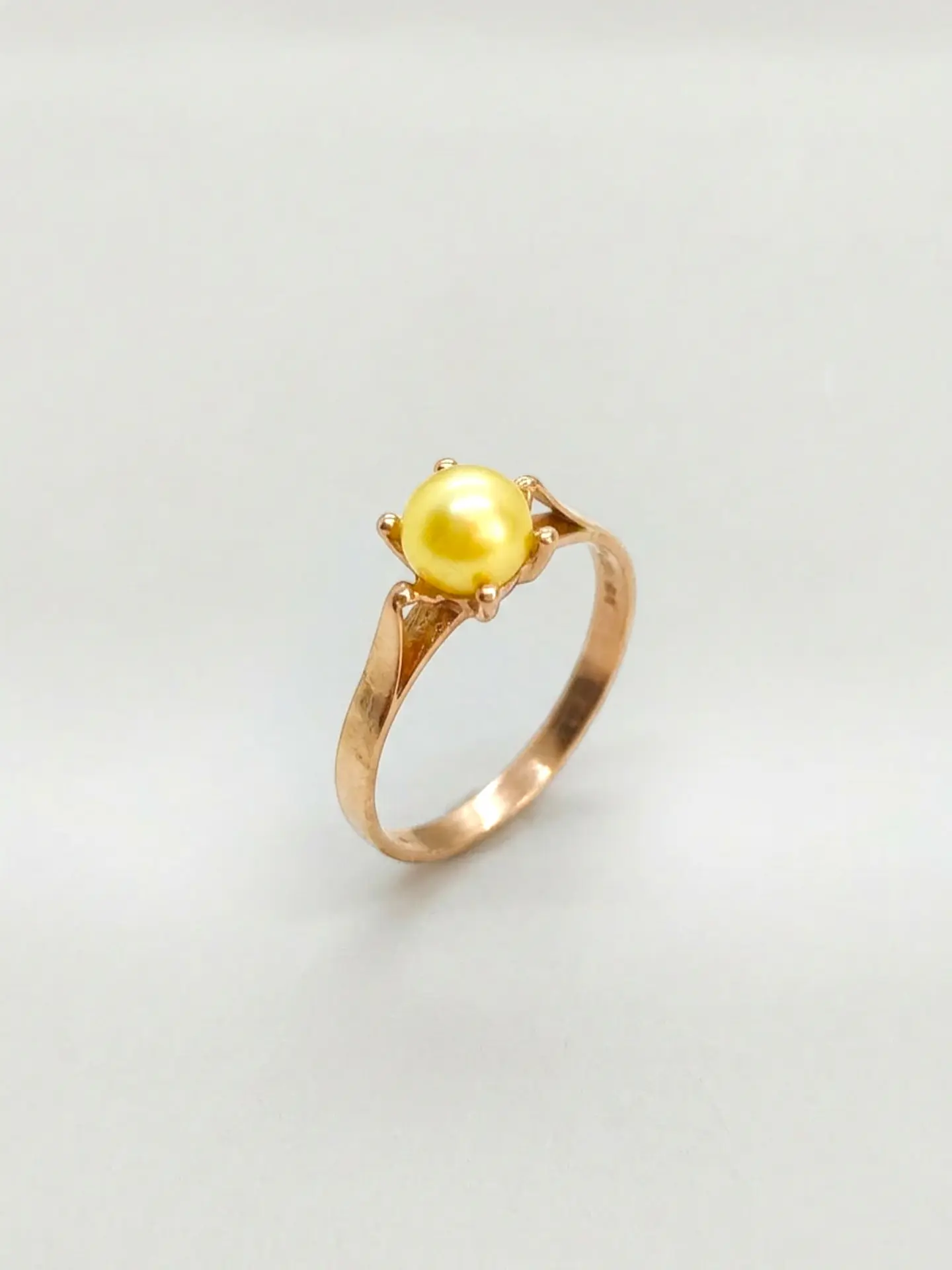 Anillo Pistilo Perla Cultivada Natural Mediano Oro 18k 1