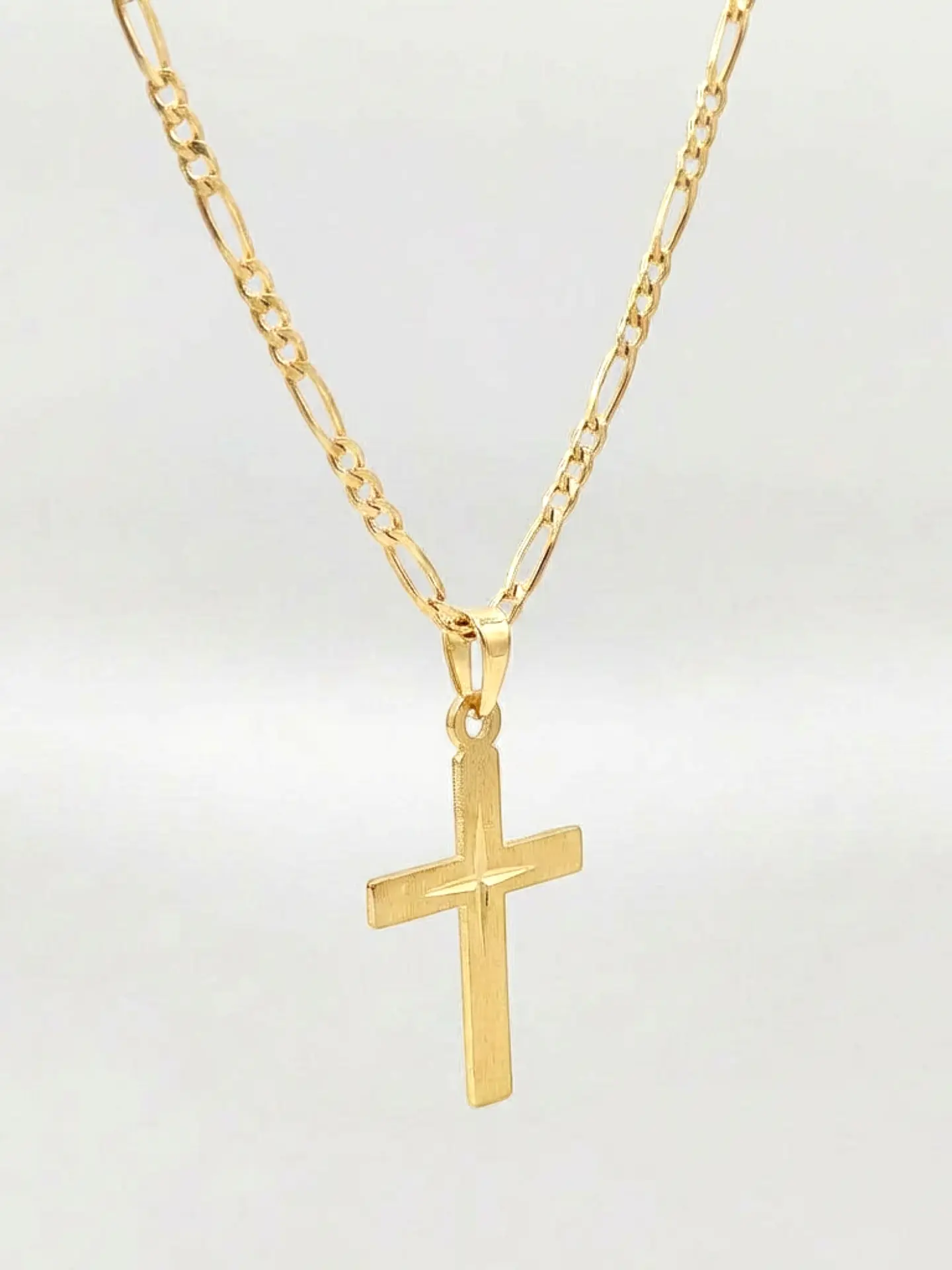 Cadena Cartier Cruz Satín Elegance Oro 18k 2