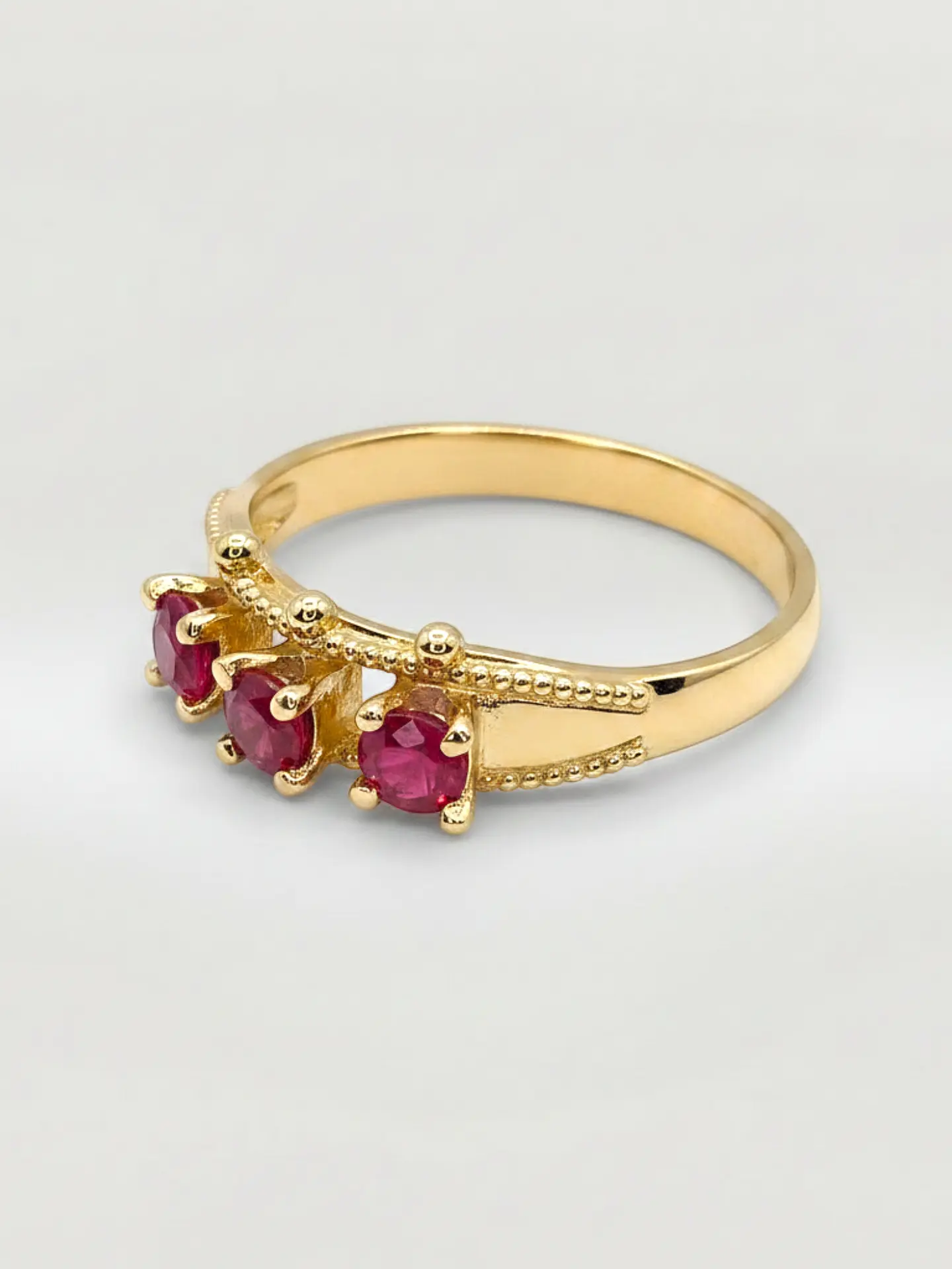 Anillo Trilogía Rubí de Sangre Oro 18k 4