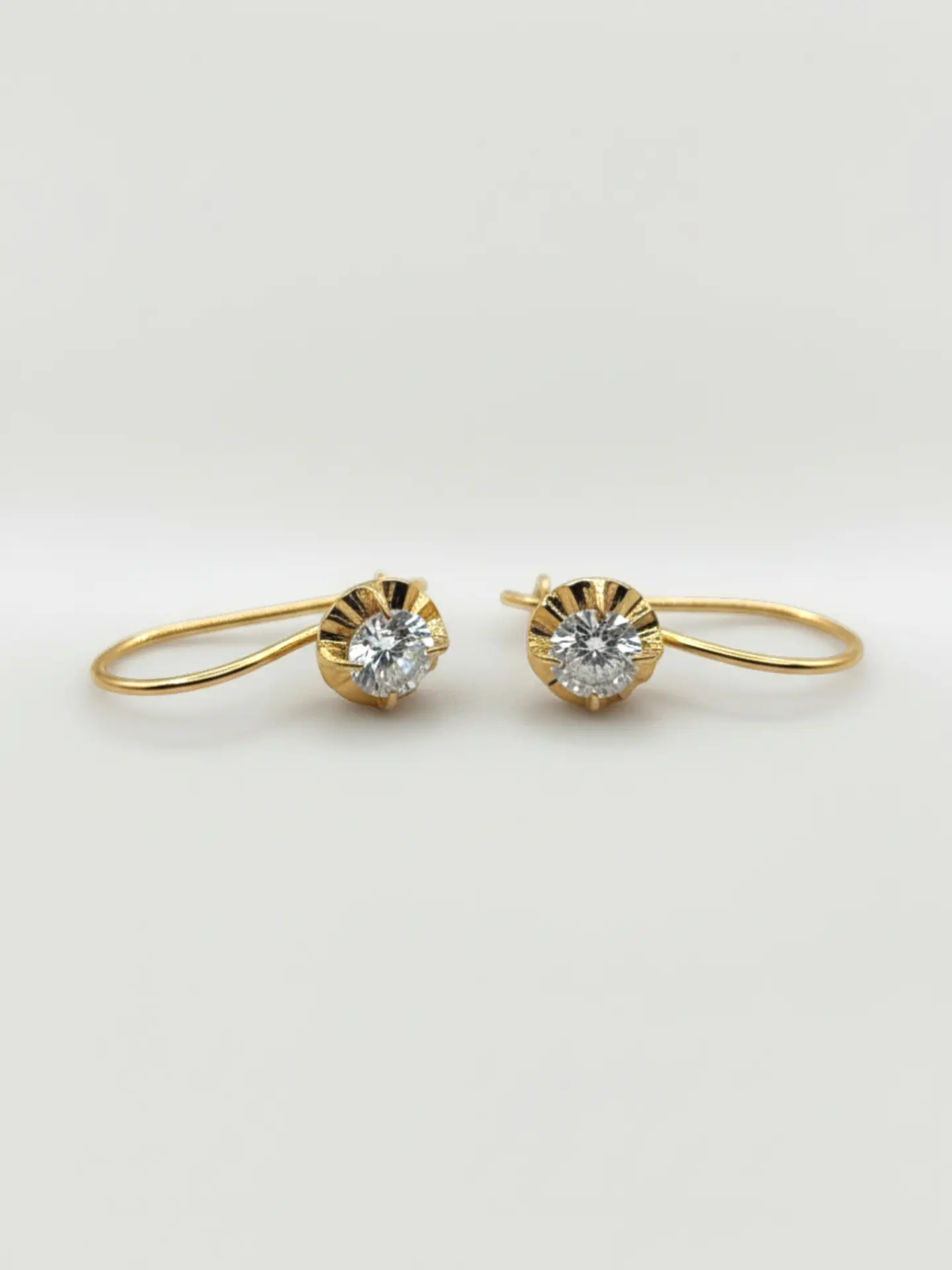 Aros Chatón Fulgor de Circón Oro 18k 4